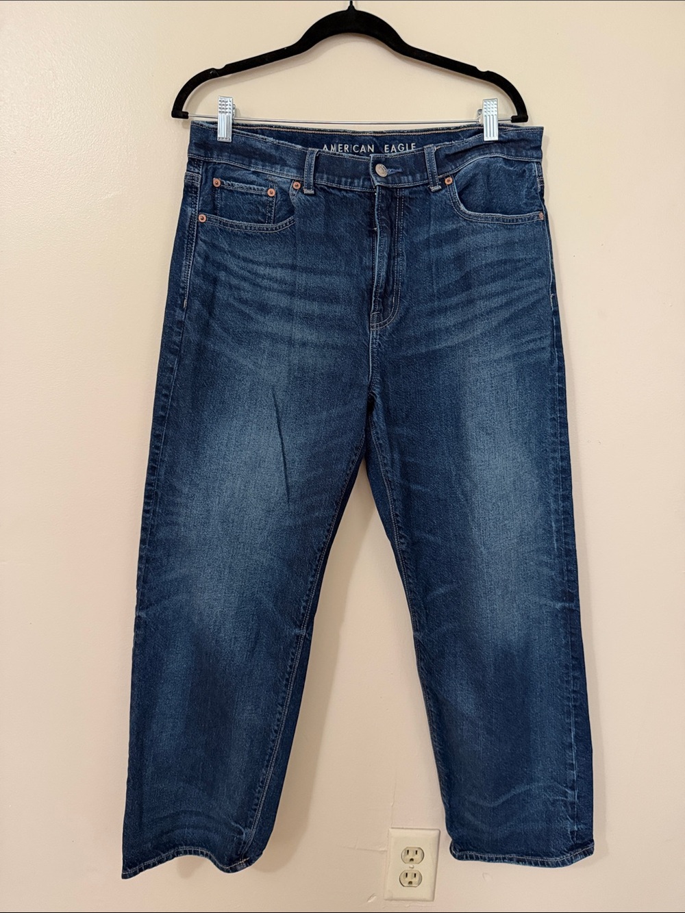 American Eagle Outfitters Ex-Boyfriend Jeans size 8short